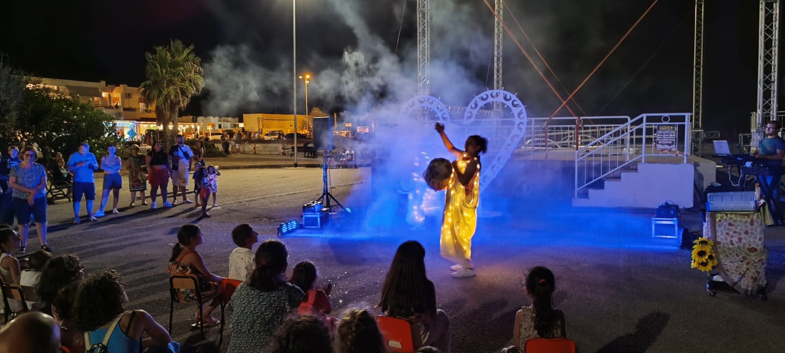 cuore-grande-cosi-lella-bretella-papillon-le-burlon-artistidistrada-puglia-open-circus-puglia-japigia-wedding (19)