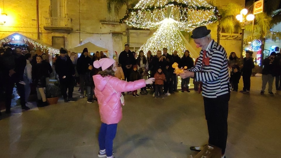 Clown-matisse-artisti-di-strada-puglia (8)