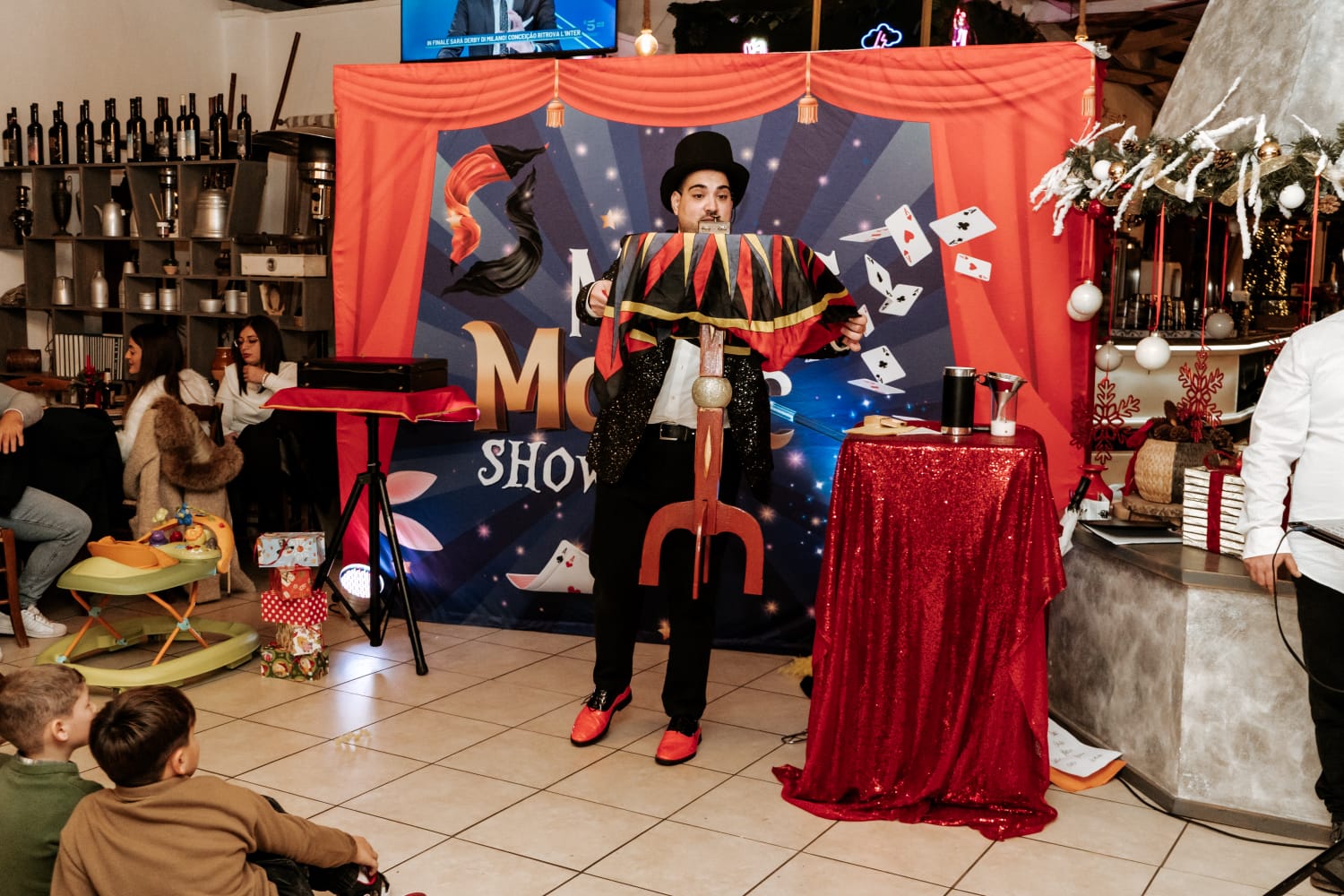 mago-milo-spettacoli-natale-befana-carnevale-artistidistrada-puglia-open-circus-puglia-japigia-wedding (3)