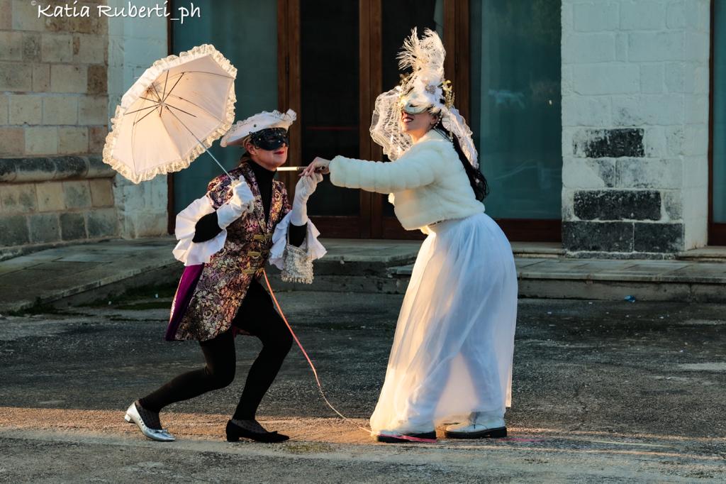 Veglione di carnevale feste di compleanno e eventi aziendali ( Artisti e Mascotte )