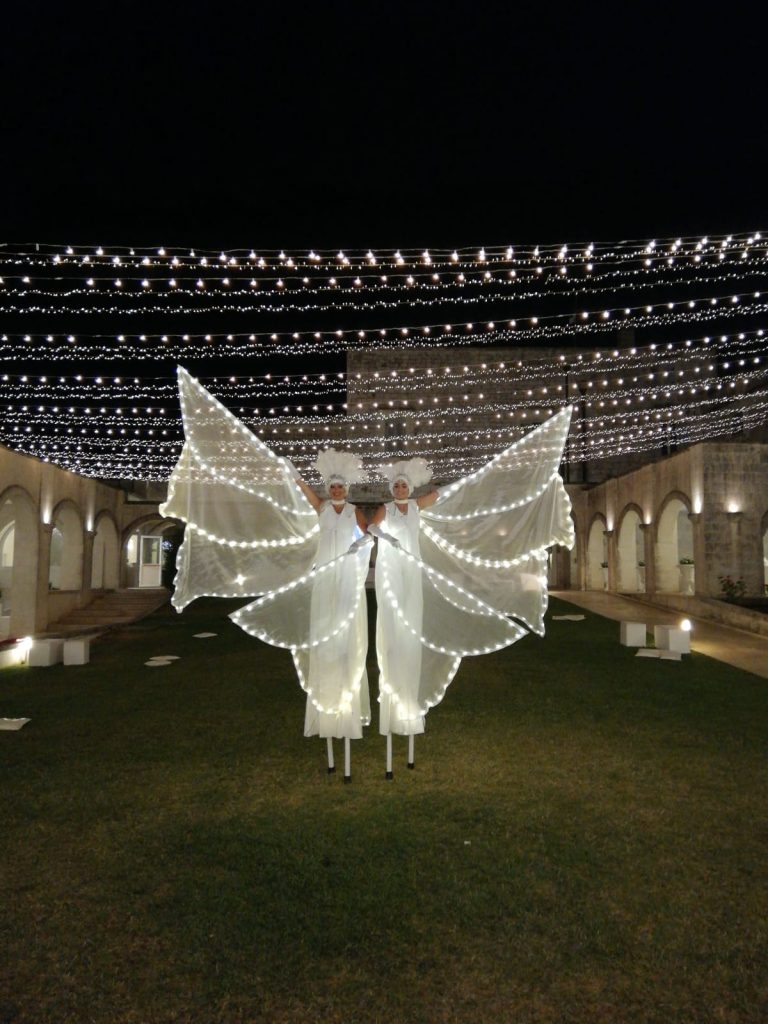 Spettacolo matrimonio - Farfalle Luminose - Artisti di Strada Matrimonio  Puglia