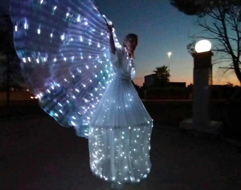 SPETTACOLI illuminati a LED - Artisti di Strada Matrimonio Puglia
