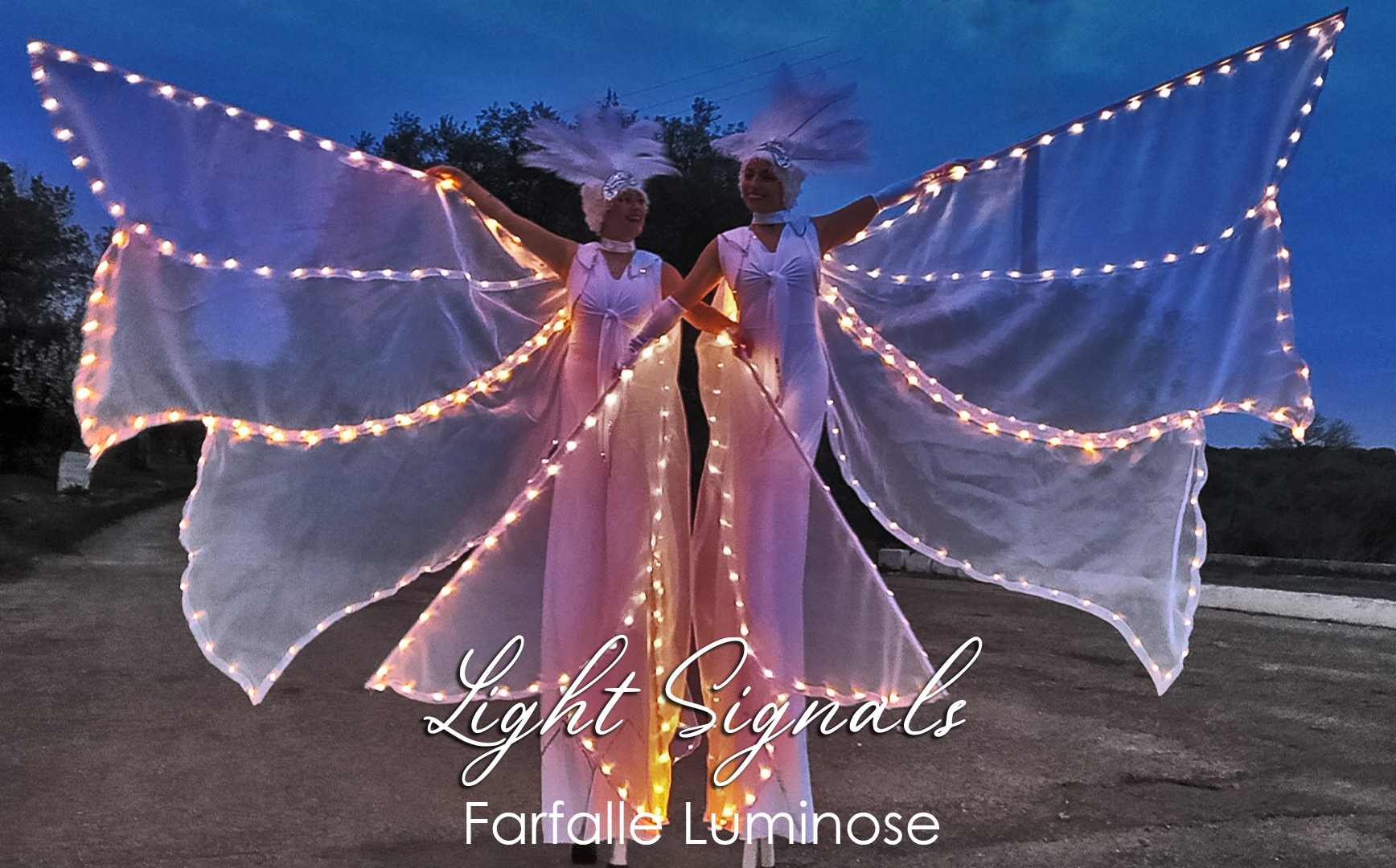 LIGHT SIGNALS – Farfalle luminose – Artisti di strada Puglia