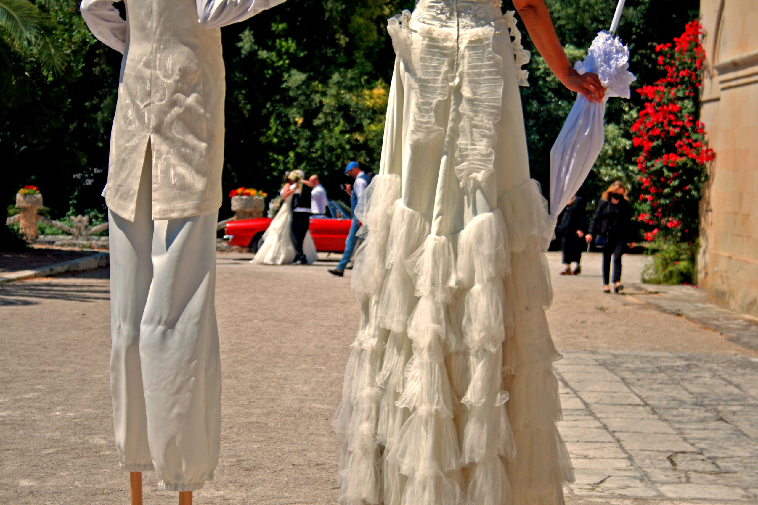 Trampolieri Sposo Sposa - Artisti di strada Puglia Matrimonio - RICEVIMENTI NEW LIONS - Barletta