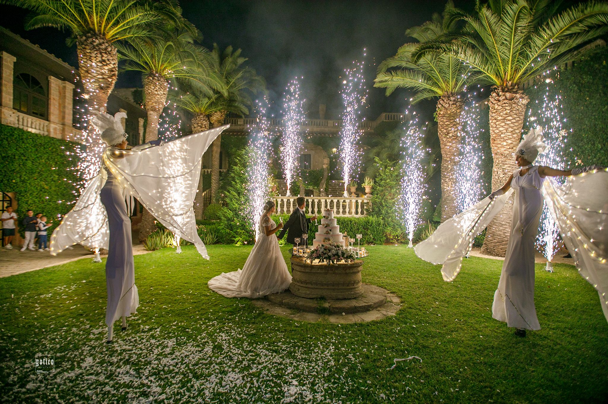 Spettacoli con fuochi d’artificio e Sparkular