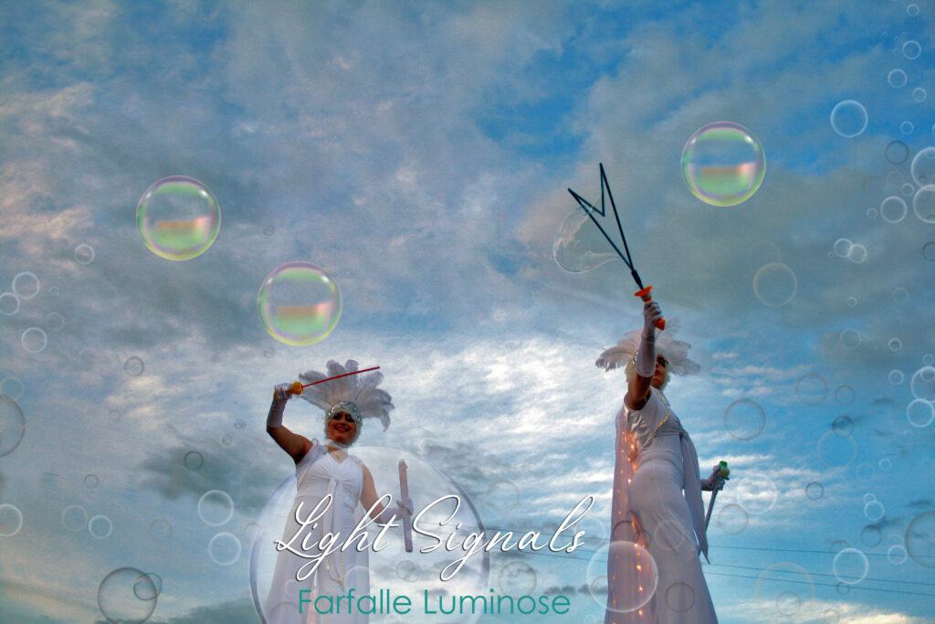 Farfalle Luminose sui Trampoli, Animazione Matrimoni Light Signals - Farfalle Luminose sui Trampoli, Fornitori Light Signals - Farfalle Luminose sui Trampoli, Matrimonio Light Signals - Farfalle Luminose sui Trampoli, Nozze Light Signals - Farfalle Luminose sui Trampoli, Animazione Matrimoni Puglia, Animazione Matrimoni Lecce, Matrimonio Puglia, Fornitori Puglia, Fornitori Lecce, Matrimonio Lecce