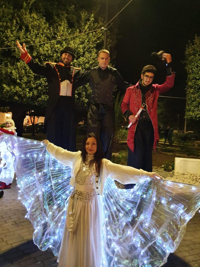 Spettacolo Farfalle con ali luminose matrimonio ... suggestivo e di grande impatto con il pubblico,