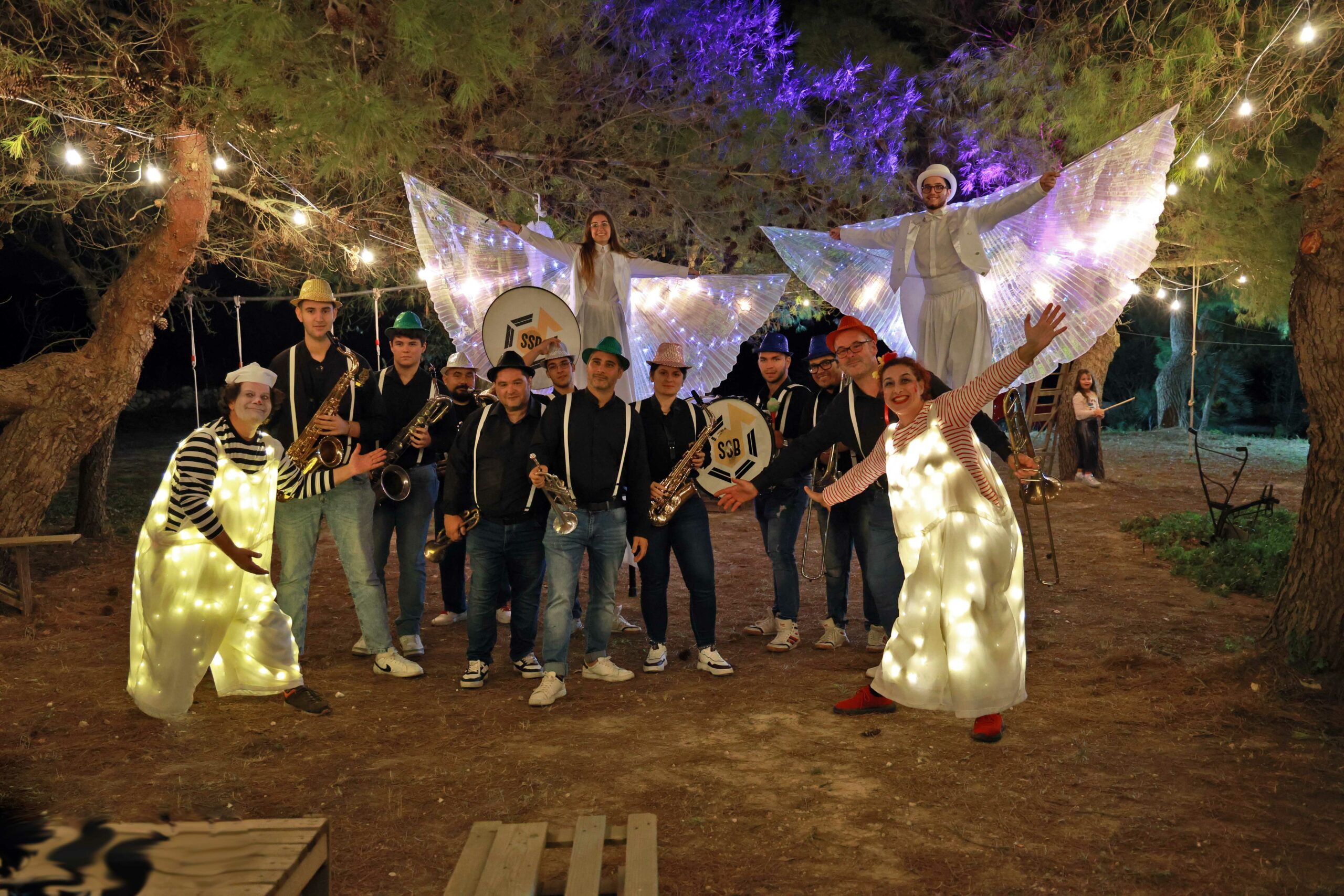 salento-street-band-strampolati-lella-papillon