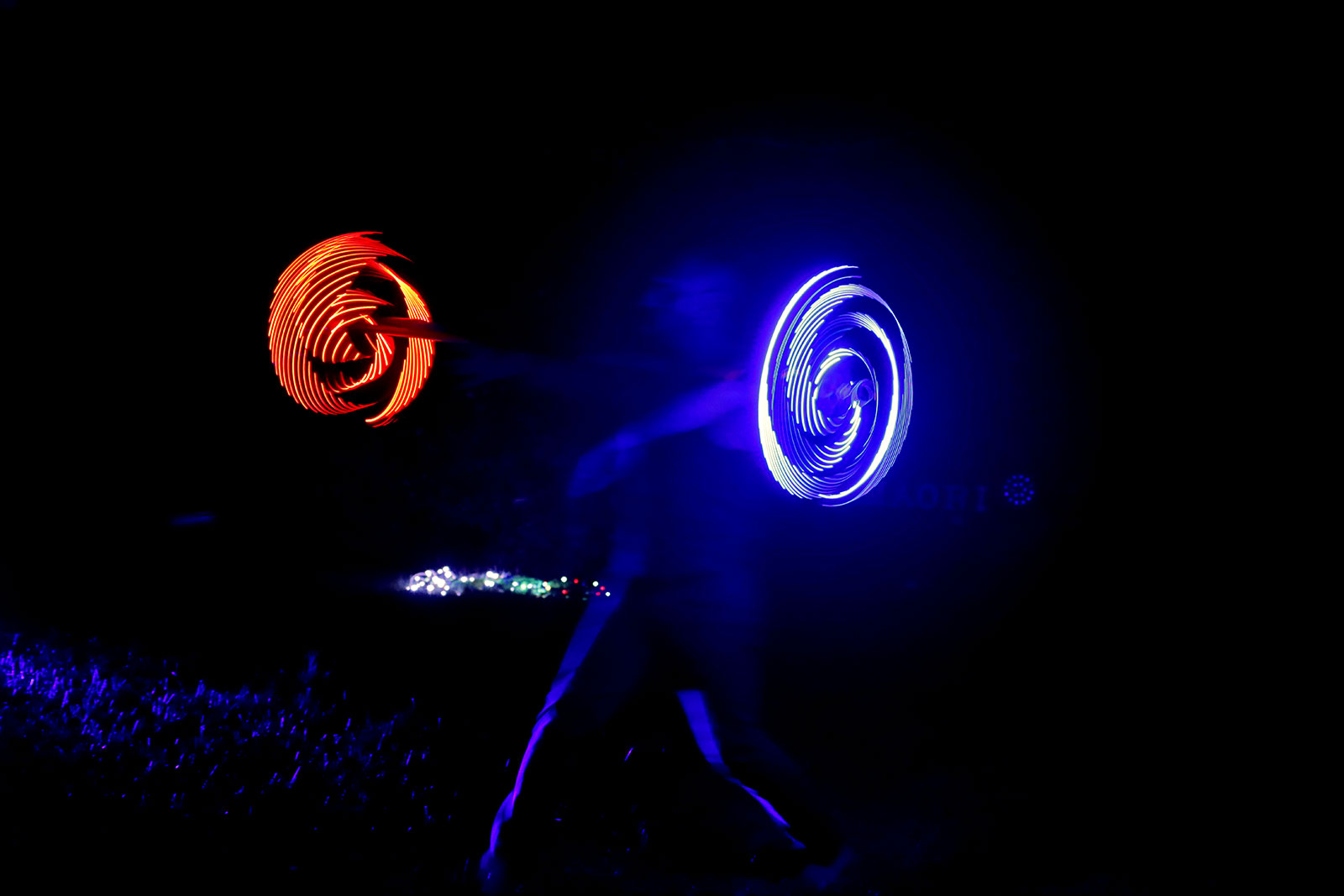 maori-giocoleria-led-luminosa-artistidistrada-puglia-open-circus-puglia-japigia-wedding (4)