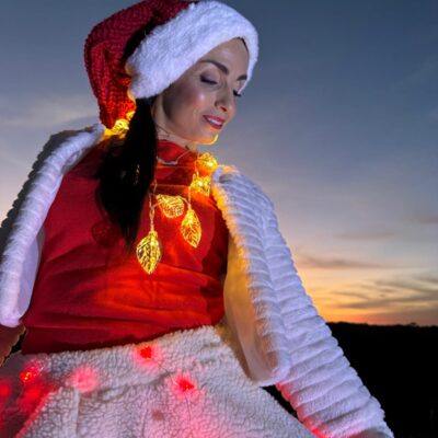 Madame-sasa-natale-trampoliera-folletto-natale-artistidistrada-puglia-open-circus-puglia-japigia-wedding (86) Madame-sasa-natale-trampoliera-folletto-natale-artistidistrada-puglia-open-circus-puglia-japigia-wedding (86)